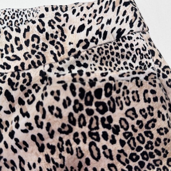 Chico's Brigitte Leopard Print Cropped Pants, Sz 2 - Picture 2 of 7